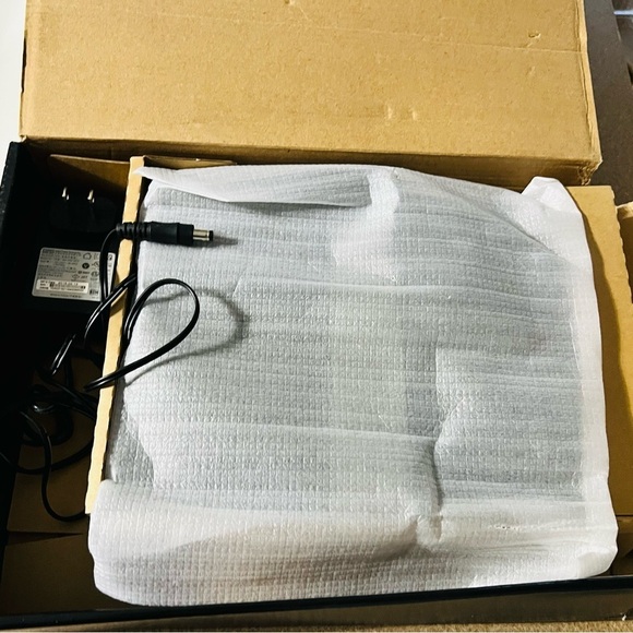 Linksys AC 1200+ - Picture 4 of 4